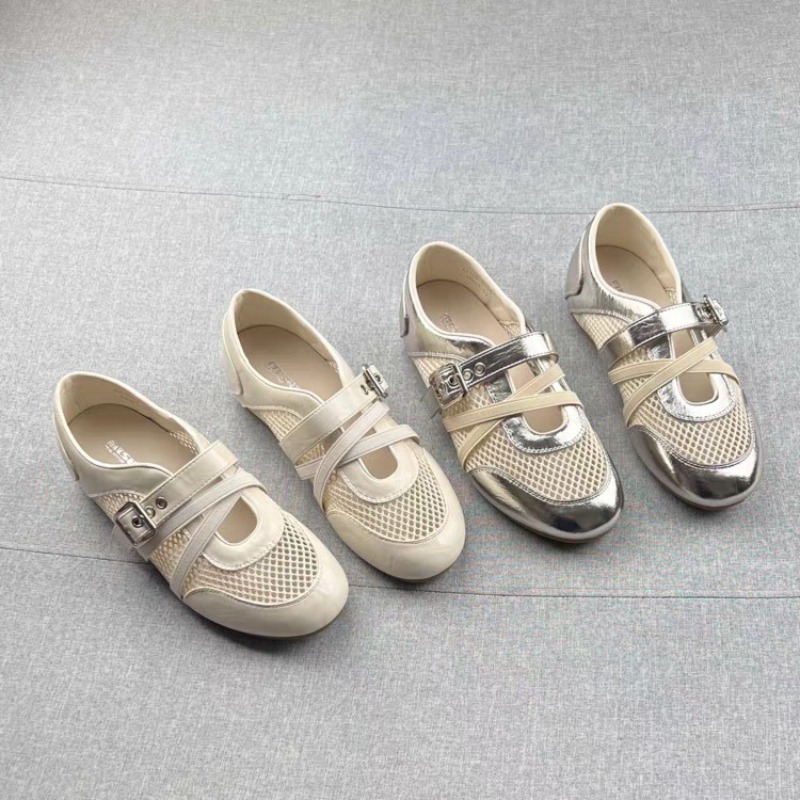 새로운 스플라이싱 우븐 홀로우 스니커즈 2026 봄/여 - Sneakers 리뷰 및 가격